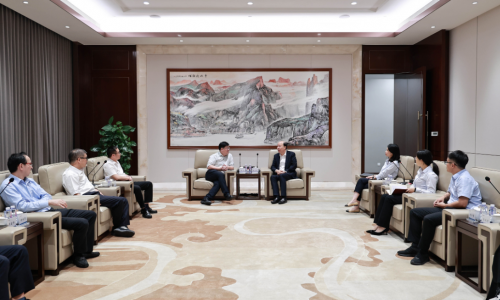 中国建设银行嘉兴分行党委书记、行长曹凡莅临南宫电子游戏调研