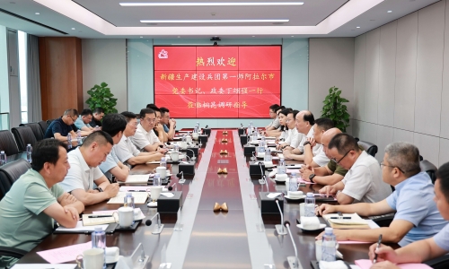 新疆生产建设兵团第一师阿拉尔市 党委书记、政委丁翊强莅临南宫电子游戏调研