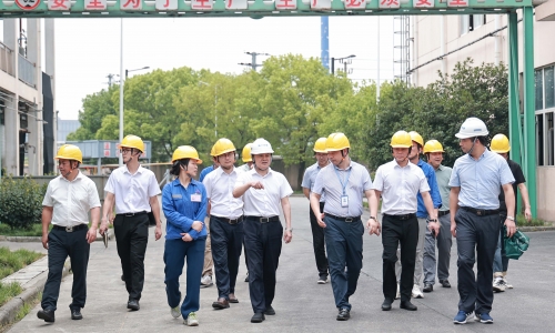 嘉兴市应急管理局党委书记、局长钱叶秋莅临南宫电子游戏恒隆公司调研