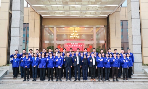 喜迎新年 共话未来丨2025新年座谈会，我们面对面、心贴心！