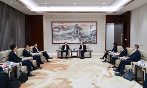 中国工商银行浙江省分行行长田耕莅临南宫电子游戏调研