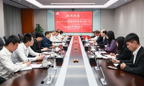 钦州市人民政府代市长李玉成莅临南宫电子游戏调研